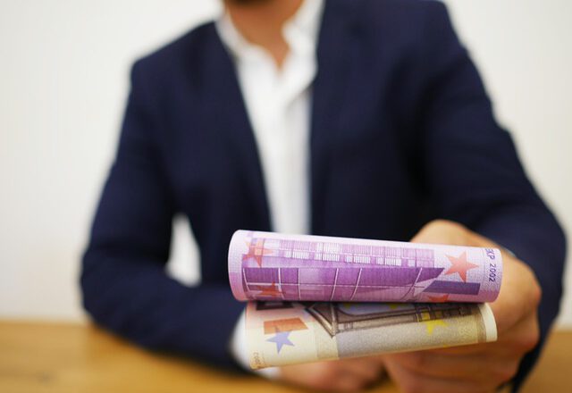 Verleihe Geld gegen Schuldschein